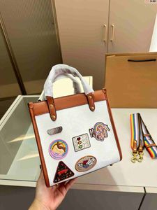 Новая сумка-тоут, дизайнерские сумки-тоут, женская сумка, модная сумка на плечо, мультяшная наклейка, роскошные сумки для покупок, сумка через плечо, кожаный кошелек