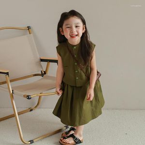 Giyim Setleri Kızlar 2023 Yaz Koreli Kolsuz Kıyafetler Stand Boyun Düz Renk Yarım Etek Giysileri Set Çocuk Bebek Modası İki Parça