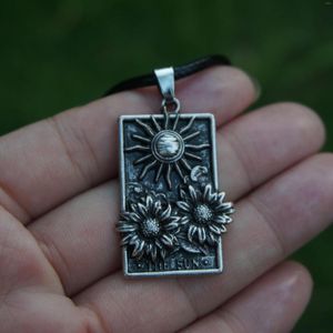 Ожерелья с подвесками Ожерелье с грибами и луной - волшебные подарки для женщин