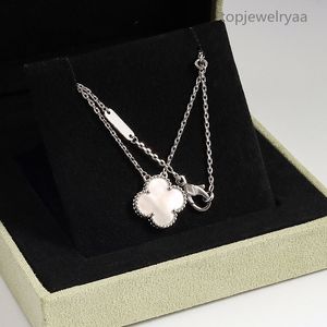 Moda Naszyjnik czterobiegowy Clover Clover Diamond Gold Agate Agat Mother-Pearl Bransoletę Wisijanta Długość 19 cm 18 K Zła bransoletka