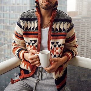 Męskie swetry jesienne i zimowe dzianinowe kurtkę kardigan trend zwyczajny gęstwy sweter z solidnym kolorem przyciskiem
