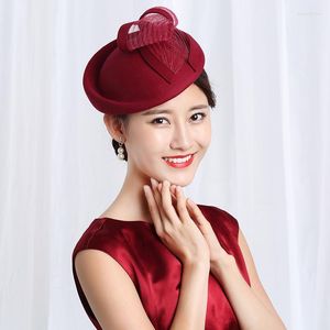 Beralar H3532 Kadın Fedoras Hat Sonbahar Kış Sıcak Yün Kapağı Kore Yüksek Kaliteli Moda Alışveriş Kaldırılmış Şapkalar Lady Elegant Retro Caps