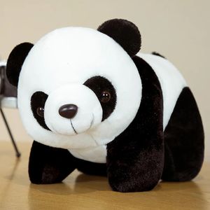 Peluş Bebekler 20cm Kawaii Panda Oyuncakları Bambu Yaprakları ile Güzel Yastık Doldurulmuş Yumuşak Hayvan Ayı Güzel Doğum Günü Hediyesi Çocuklar için 231009