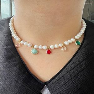 Hänge halsband Stylish Simple Pearl Necklace Three Colorful Drop Pendants Women's Collar Valentine Gift Mother Girls Love Princess Style