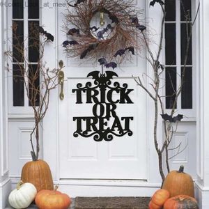 Andra evenemangsfestleveranser The Witch är i Halloween hängande skylt hängande halloween dekoration för hemdörr trick eller behandla Happy Halloween Party Supply Q231010