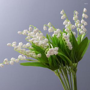 Flores decorativas 20 pçs artificial lírio do vale falso sino orquídea buquê de casamento pode flor para casa decoração de festa de jardim