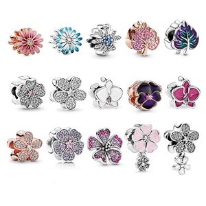 Neue beliebte Designer-Charm-Anhänger aus 925er-Sterlingsilber, tiefviolette Stiefmütterchen-Blume, lila-grünes Blatt, Perlen zum Selbermachen, passend für Pandoras-Armband, Halskette für Damen, Schmuck mit Box