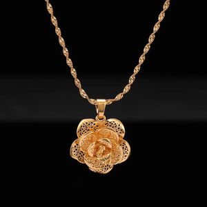 Chokers Hollow Rose Flower Pendant Woman Bohemian Water Wave Chain Necklaces Gold Color Filled Chunky Jewelry Gifts 231009