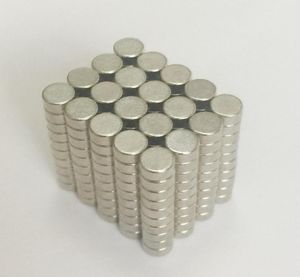 2017 brand new 200pcs Super Strong Round Disc NdFeB Magnets Dia 4x2mm N52 Rare Earth Neodymium Craft DIY Magnet 6717475