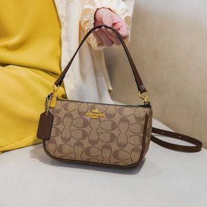 Gelişmiş Moda Işığı Lüks Çanta 2023 Yeni Koltuk Alt Omuz Crossbody Küçük Kadın Çanta Mağazaları% 95 İndirim Gezürlük Toptan