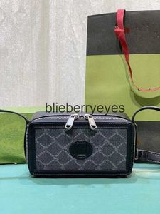 Cross Vücut ve Kadın Omuz Çantası Tasarımcı Crossbody Çantalar Lüks E biriken Çanta Kutusu Moda Kamera Çanta Tarzı Baskısı Baskısı Baskı