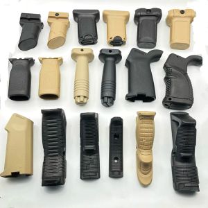 Accessori tattici di alta qualità Processo di sinterizzazione Decorazione del giocattolo Materiale in nylon Impugnatura del freno a mano per M4 M16 AR15 Toy Grip