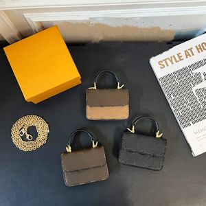 العلامة التجارية الفاخرة النساء العملة المعدنية المحافظ أكياس حقيبة مصغرة حقيبة Messenger Bag Brand Brand Ladies Brown Letter Mini Mini Bags Totes مع سلسلة يمكن أن تكون أكياس الكتف