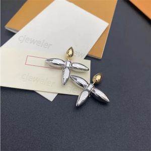 Luxus Designer Schmuck Ohrstecker Buchstabe V Ljia Frauen Ohrring Buchstaben Ohrringe Kupfer vergoldet Elegante Flügel Charm Ohrringe Mode neuer Stil