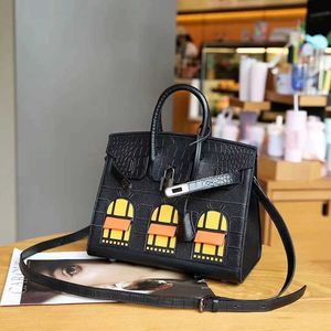 Bir Bojin Luxury Bag Desen 2023 Palmiye Çarpıştırılmış Kafa Katmanı Timsah Cowhide Küçük Ev Moda Renk El Taşıyıcı Straddle Kadın Vivy