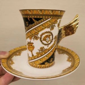 Kubki ceramiczny kubek kawy Zestaw porcelanowy Espresso Kuchnia Kuchnia Europejska impreza w domu Dekorowanie Luksusowe urodziny prezent ślubny 231010