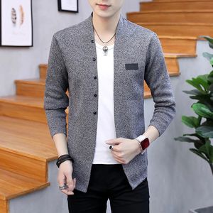 Maglioni da uomo Autunno Inverno Maschile Moda coreana Tinta unita Cappotto lavorato a maglia Homme Bottoni Slim Cardigan Uomo Capispalla Top Abbigliamento 231010