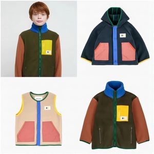 2023年の子供の男の子の女の子冬のベストアウトウェアパーカースウェットシャツのための韓国の子供服フード付きジャケット