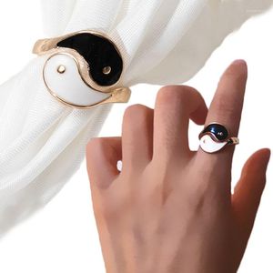 Pierścienie klastra 1PCS Creative Yin Yang Gossip Pierścień Prosty metalowy kropla olej tai chi sparowany zestaw dla kobiet mężczyzn para znajomych biżuteria prezent