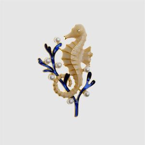 Amorita boutique The white dragon horse stands on the seaweed Brooches261g