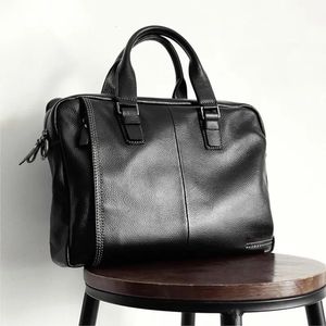 Briefcases Men's Leather Briefcase Business Handbags File Bags Computer Bags Head Office Bags Large Capacity 231011