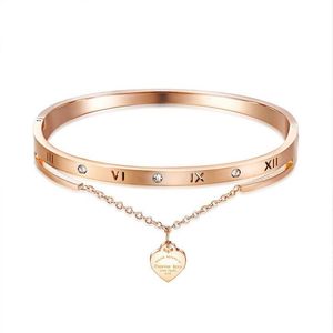 Stilista di lusso bellissimo braccialetto con ciondoli a forma di cuore con diamanti scintillanti e zirconi per donna ragazza 17 cm in oro rosa titanio s203x