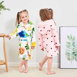 Pigiama Ragazzi Ragazze Accappatoio con cappuccio Asciugamano Pigiama di flanella di cotone Accappatoi Abbigliamento per bambini per bambini Indumenti da notte Camicia da notte per bambini 231006