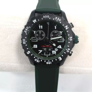 디자이너 시계 Montre Mens 시계 지구력 프로 어벤저 크로노 그래프 44mm 쿼츠 시계 고품질 다중 색상 고무 스트랩 남성 시계 유리 손목 시계