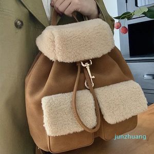 Designer-Herbst-/Winter-Rucksack aus Lammfleece, tragbar, lässig, vielseitiger Rucksack, farbige Pendlertasche für Damen