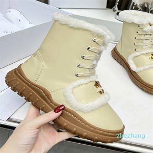 2023-Luxury Designers Designs Polupal Snow Bootsは、暖かさを保持するための冷たい抵抗性牛の特許革を備えており、アンチスリップとラバーアウトソール