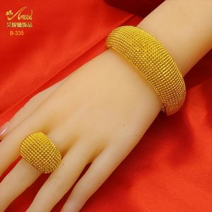 Bangle Aniid African Mankiet Bransolety z pierścieniami Pierścienie Bankiet Wedding Difts Hawaiian Indian Women Charm Regulble Gold Pleated Bangle Wholesale 231010