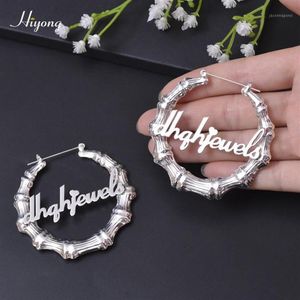 Hoop Huggie HIYONG 70mm 90mm Orecchini con nome personalizzato Personalizza Hiphop Orecchino di bambù per le donne Stile Moda Jewelry1262P