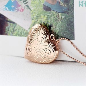 Pendant Necklaces Miss Lady Creative Pocket Watches Ventage Pattern Hearts Put Pos Open Close Fashion Love Necklace For Women MLA1015