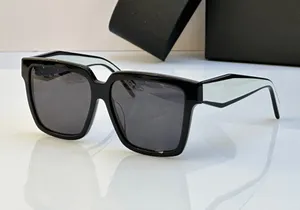 مصمم الأزياء 24ZS للنساء نظارات شمسية كلاسيكية أسيتات الشكل المربع شكل جيلي ألوان نظارات في الهواء الطلق متعددة الاستخدامات الحماية المضادة للقلق مع الحالة