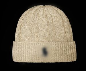 مصمم الشتاء الجديد بيني القبعات المحبوكة فريق البيسبول كرة السلة لكرة السلة.