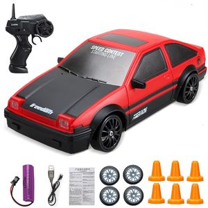 Diecast Modelo 24G RC Car Drift 4WD 37V 500mAh RC Toy Remote Remote Control AE86 Racing Kids 231010