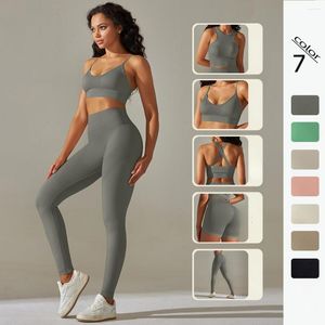 Pantaloncini da donna Completi di reggiseno e leggings sportivi Completi da donna Sensazione nuda Palestra Set fitness femminile Abbigliamento da allenamento Donna