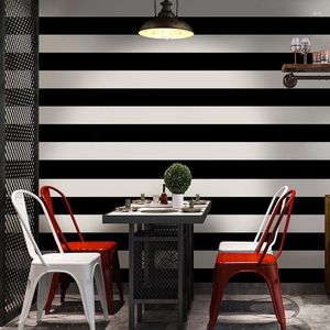 Bakgrunder 3D svartvita vertikala ränder Bakgrund Modern minimalistisk TV -rum Living Soffa Enkla randiga väggpapperbeläggningar