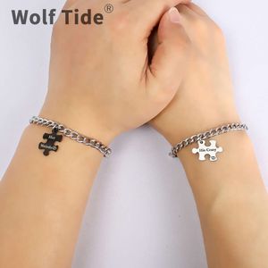 Wolf Tide Puzzle-Buchstabe mit Gravur, Paar-Armband für Männer und Frauen, neue Armbänder aus Edelstahl in Schwarz und Weiß, Bündel mit Charms, Valentinstagsgeschenken, Y2k-Schmuck