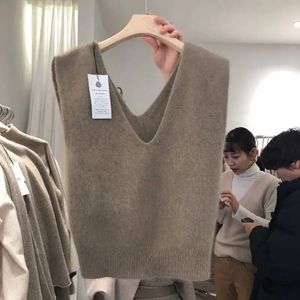 Women's Vest's Vests Fashion Vest Ladies Knitted Autumn Winter Cashmere Sweater Women Sleeveless VNeck Pullover Korean Female Loose Tops 231010