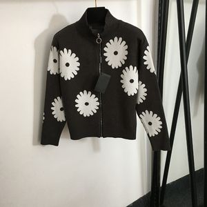 Lovely Flora Embroidery Sweaters Womens Zipper Cardigan Coat Wool Knit Sweater Fashion Long Sleeve Ladies Sweater