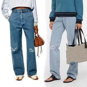 Designer kvinnors jeans ankomster hög midja gata ihåligt lapp broderad dekoration avslappnad blå rak denim byxor2198