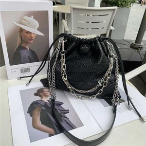 Cross Body Chain Bag Ny Crossbody Soft Bag Drawstring Shoulder Bag Enkel och fashionabla BagsblieBerryes