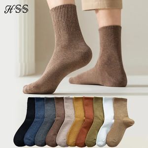 Herrstrumpor HSS 95% Combed Cotton Socks Men Business Dress Long Socks Casual Solid Color Spring Summer Black White Sock For Male Coorth 231011