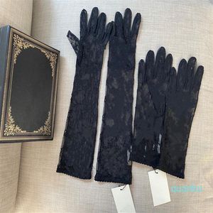 Schwarze Tüll-Handschuhe für Damen, Designer-Damen-Buchstaben-Druck, bestickte Spitze, Fahrhandschuhe für Damen, modisch, dünn, Party-Handschuh279c