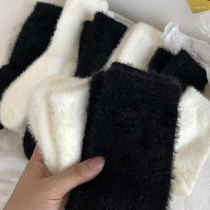 Meias femininas vison veludo para e homens outono inverno engrossar térmica coral sono pelúcia piso preto branco roupa interior