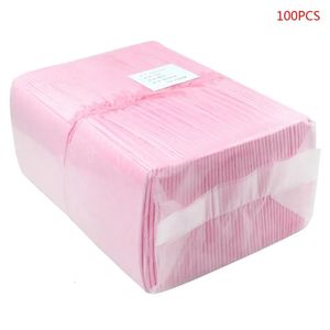 Kumaş Bezi 100 PCS/PACK Bebek Tek Kullanımlık Değişen Pad Bebek Nefes Alabilir Su Geçirmez Çocuk Bebek Ürünleri Taşınabilir Bebek Değiştirme Mat 231006