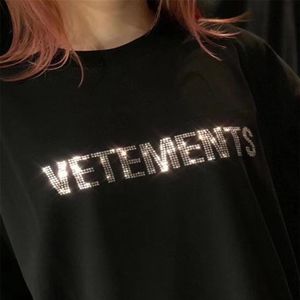 Luxury Europe France Vetements Diamond T-shirts Fashion Mens Designer T Shirts Women Clothas Casual Cotton Tee1856