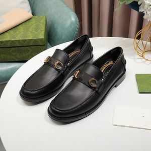 Sapatos de vestido Mocassins de garra de mula 100% couro masculino e feminino tamanho plano 35-42 sapatos de luxo de couro mocassins macios antiderrapantes sapatos casuais