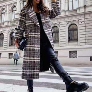 Kvinnorjackor Fashion Plaid Woolen Coats Women Design Autumn Winter Ladies Button Pocket Coat Elegant Turndown Collar Office Long Cardigan